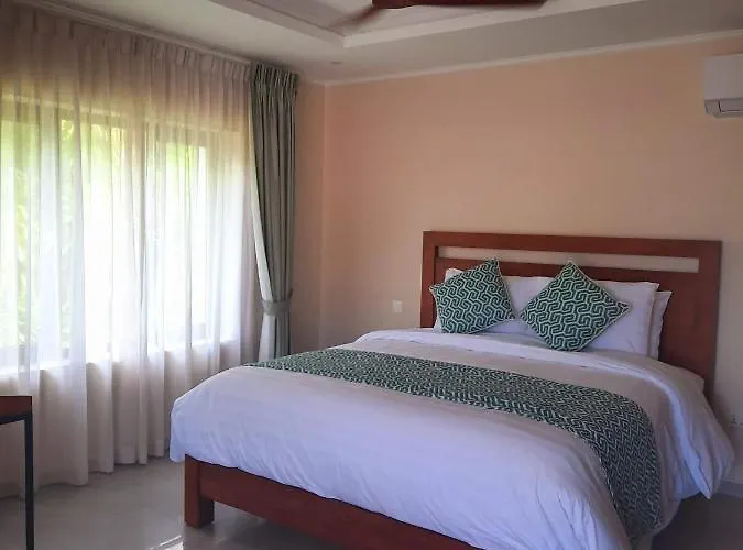 Blue Lagoon 3* Baie Lazare (Mahe)